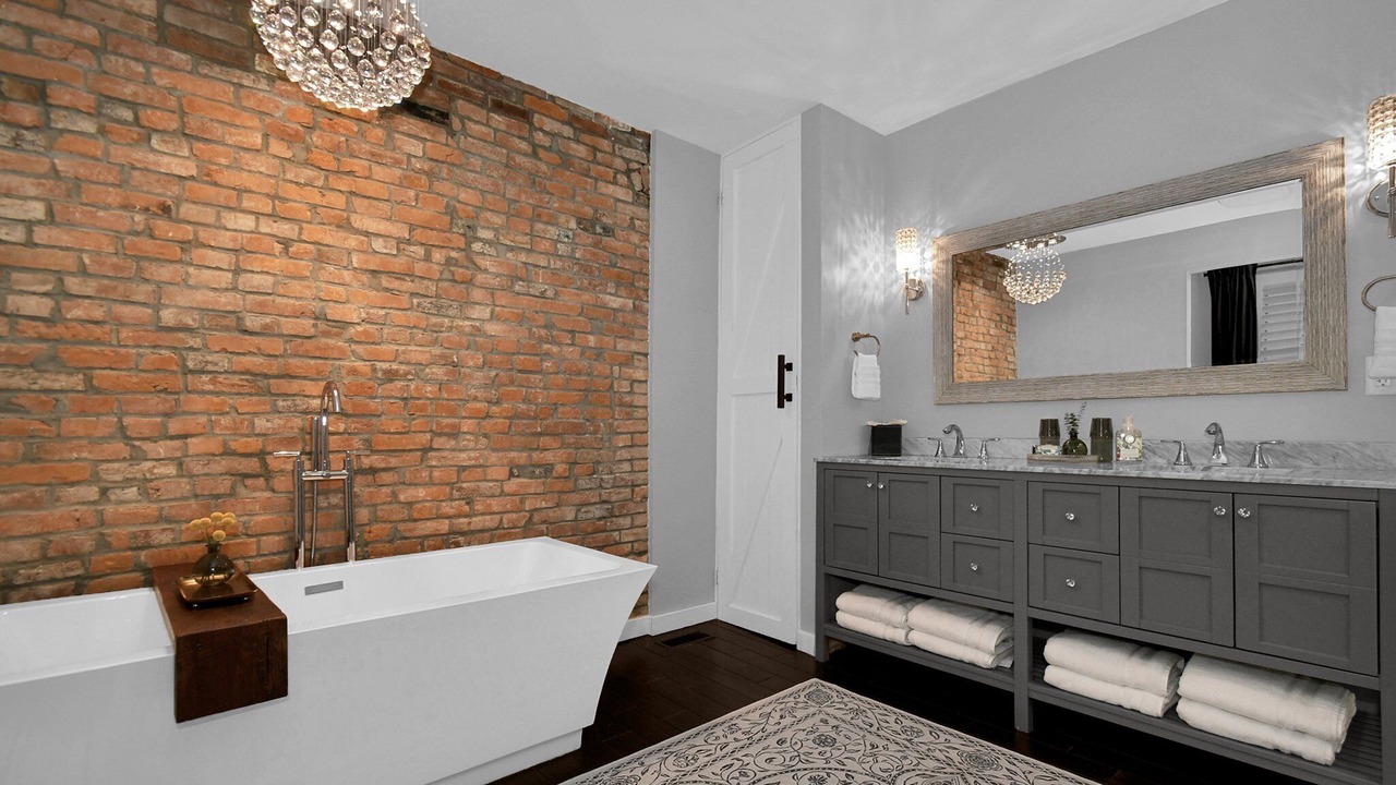 Photo of Bathroom in German Village