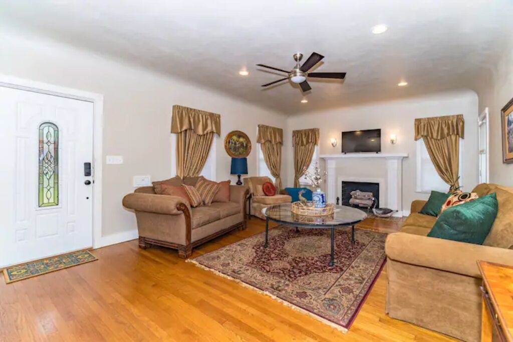 Photo of Livingroom in Jefferson