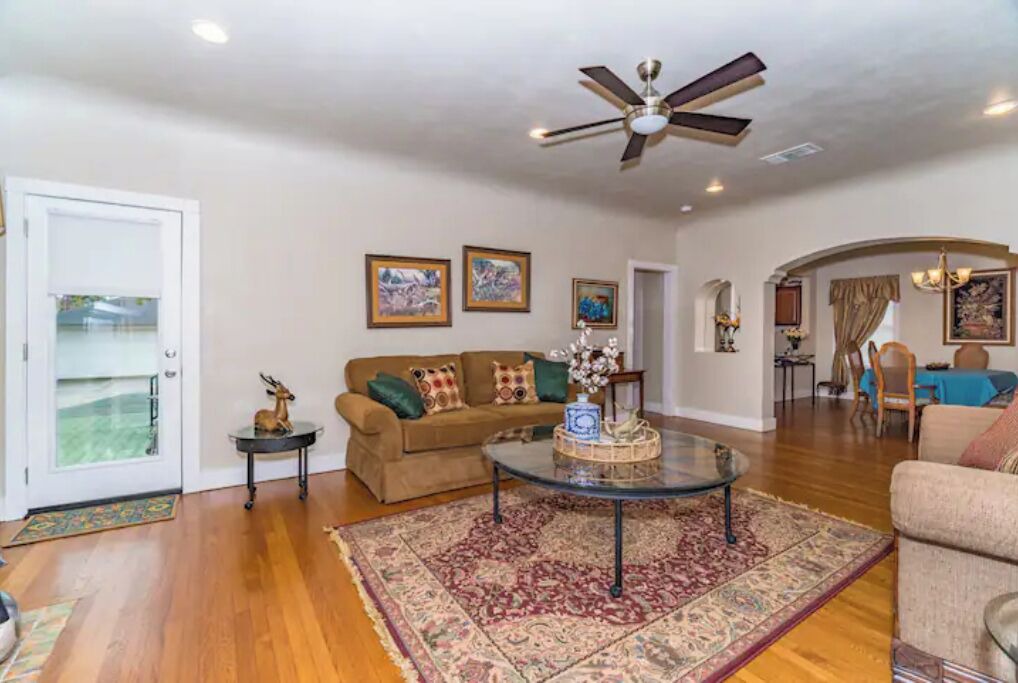 Photo of Livingroom in Jefferson