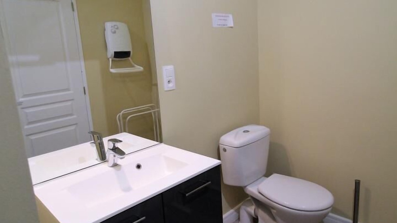 Photo of Bathroom in Pomeys