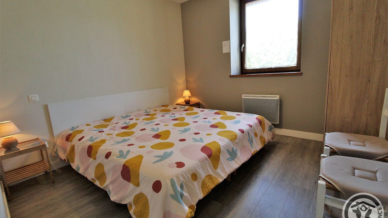 Photo of Bedroom in Pomeys