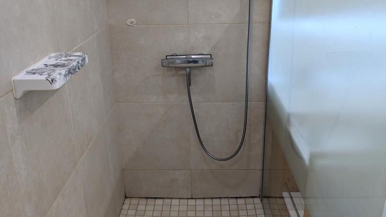 Photo of Bathroom in Villie-Morgon