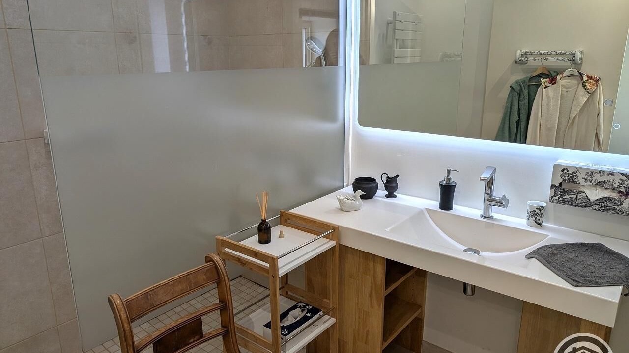 Photo of Bathroom in Villie-Morgon