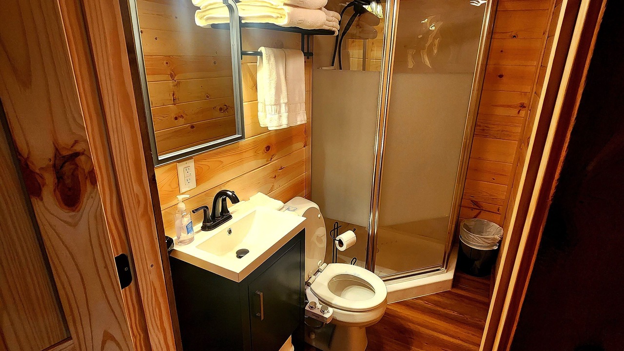Photo of Bathroom in Marshall