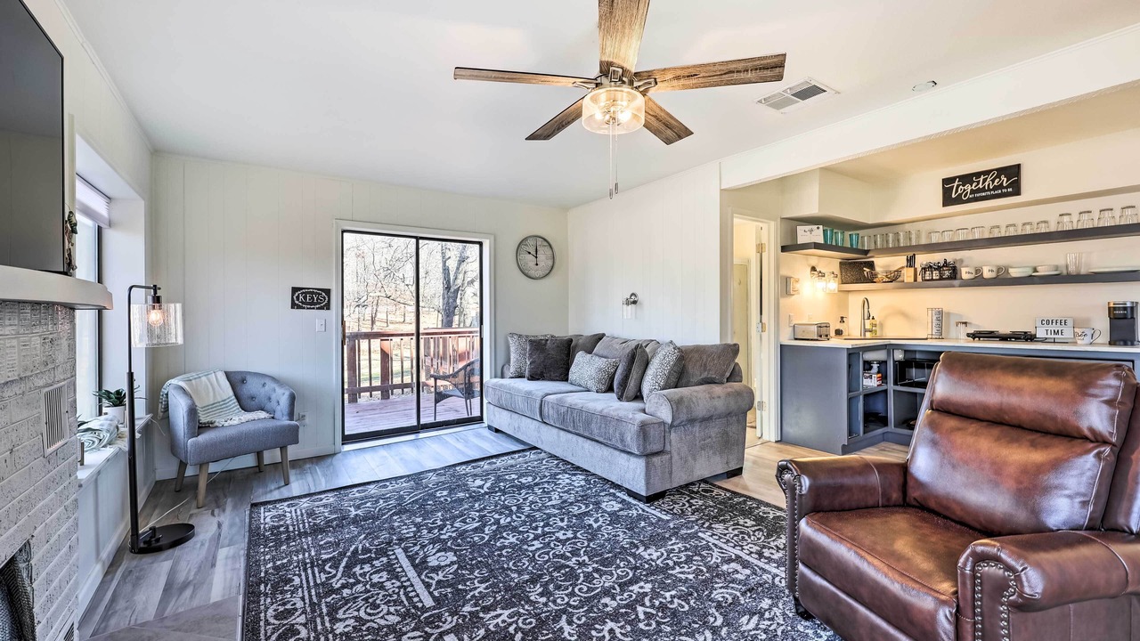 Photo of Livingroom in Grove