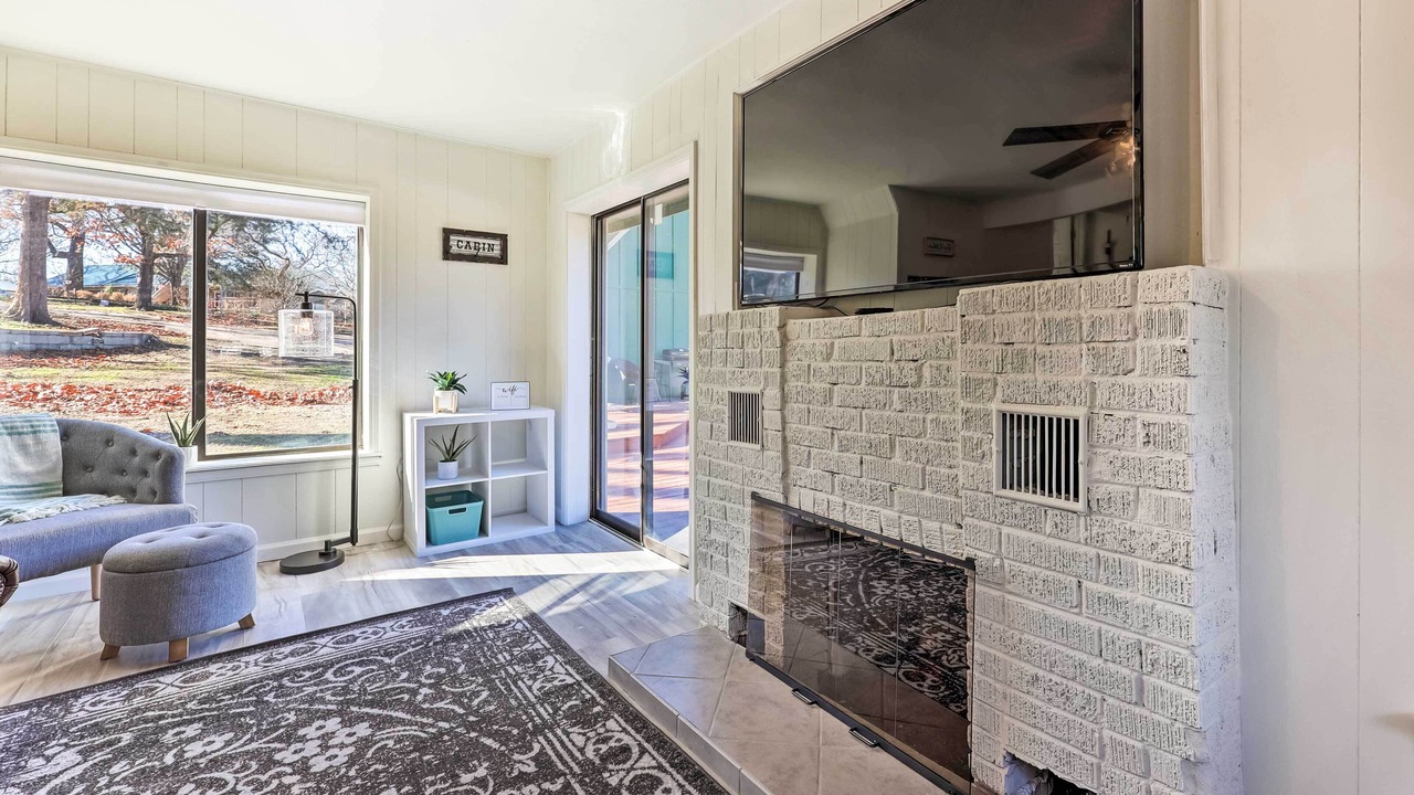 Photo of Livingroom in Grove
