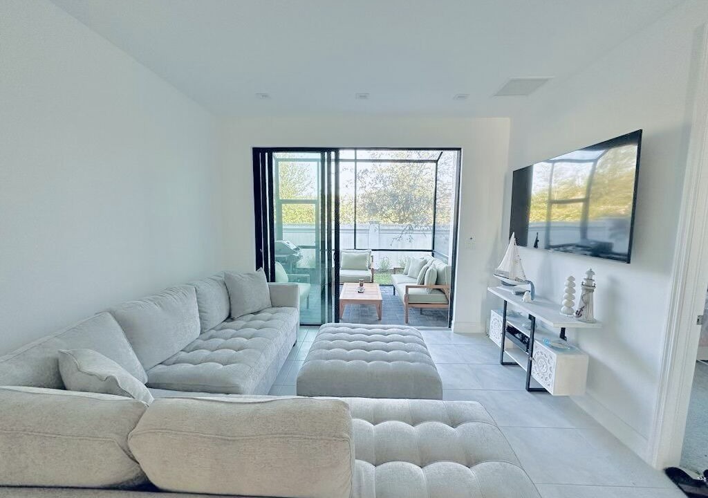 Photo of Livingroom in Naples