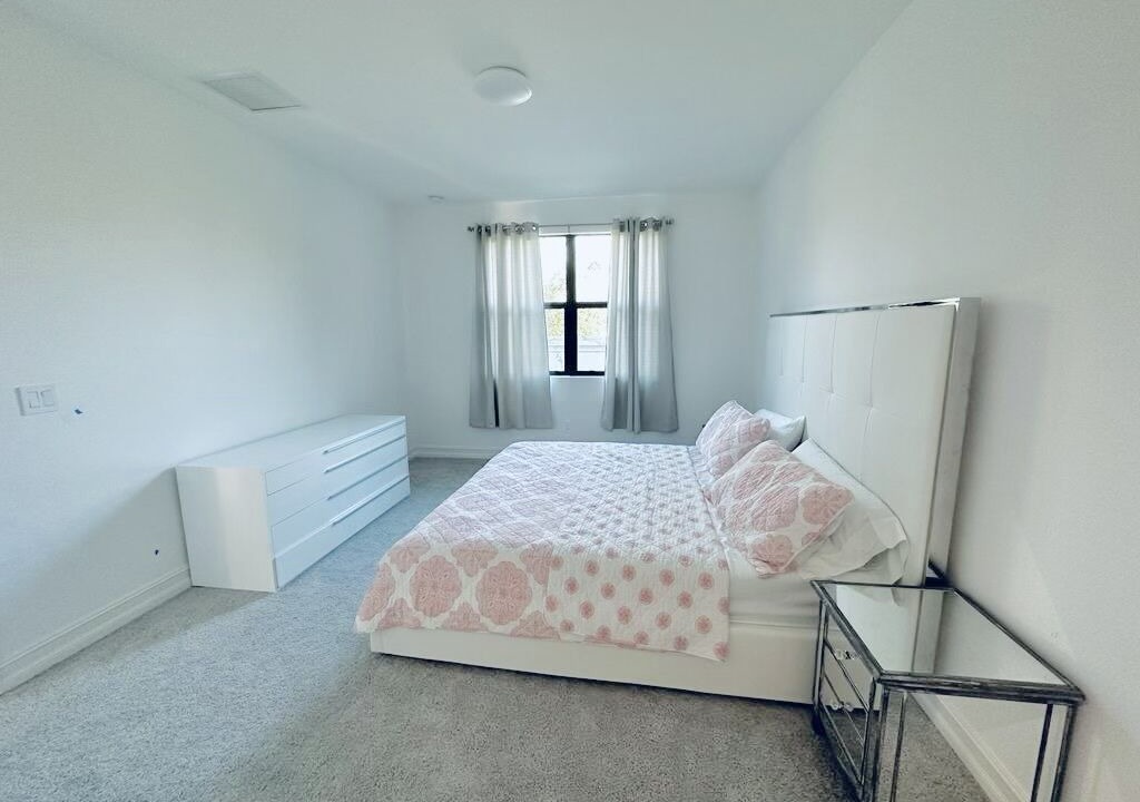 Photo of Bedroom in Naples