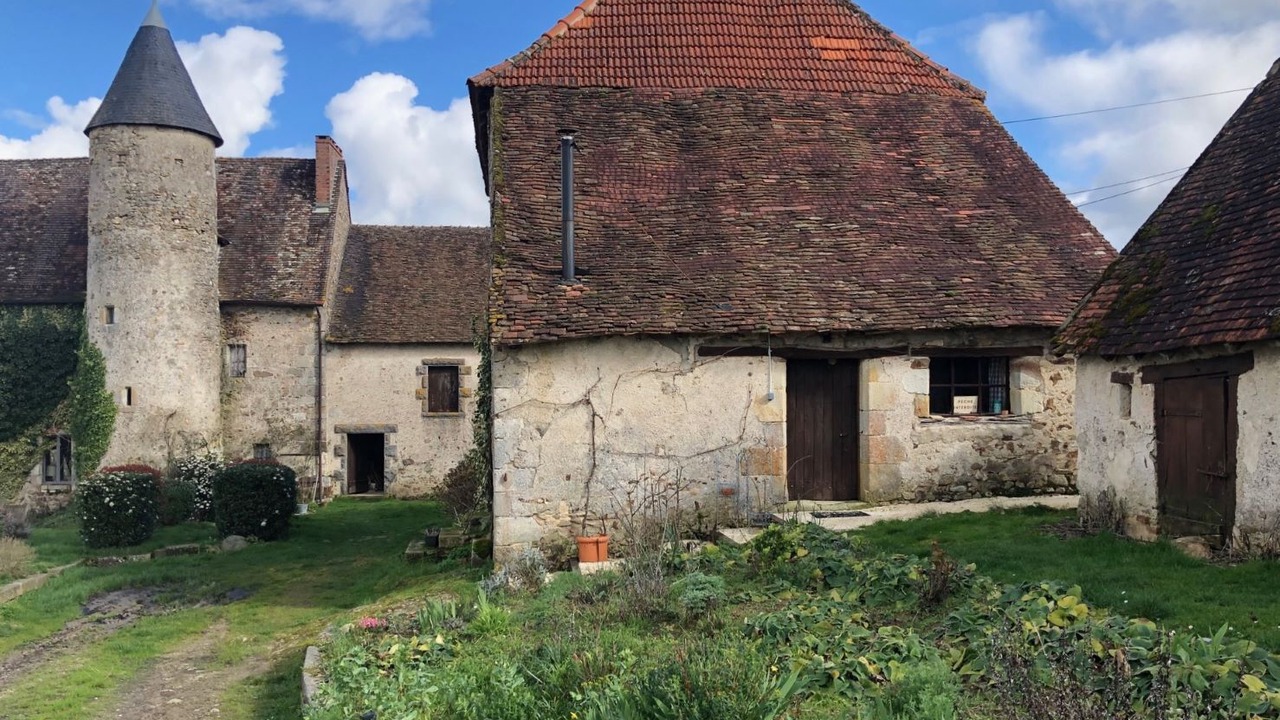 Photo of Outdoor in Brigueil-le-Chantre