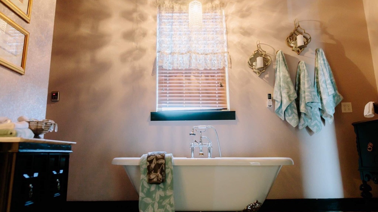 Photo of Bathroom in Hillsboro