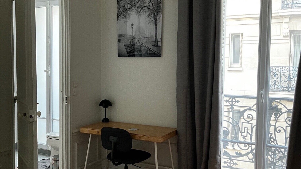 Photo of Bedroom in 18th Arrondissement
