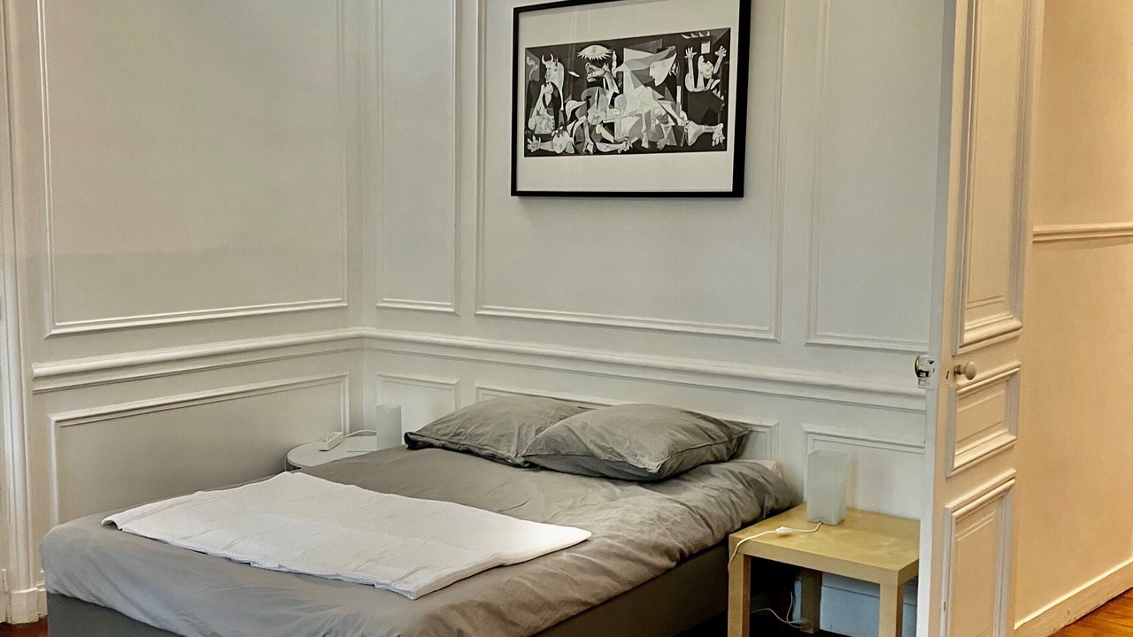 Photo of Bedroom in 18th Arrondissement