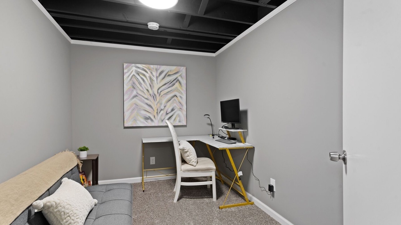 Photo of Livingroom in Clarksville