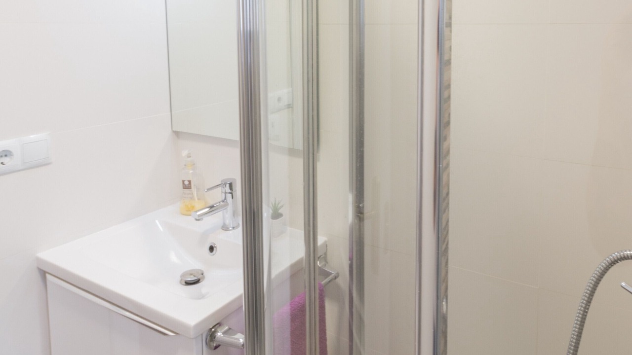 Photo of Bathroom in Logrono City Centre