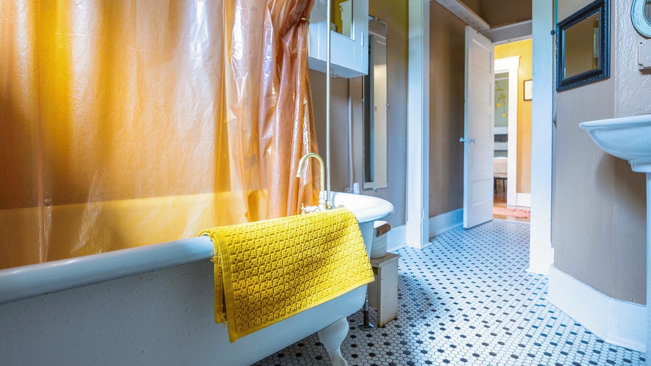 Photo of Bathroom in Bisbee