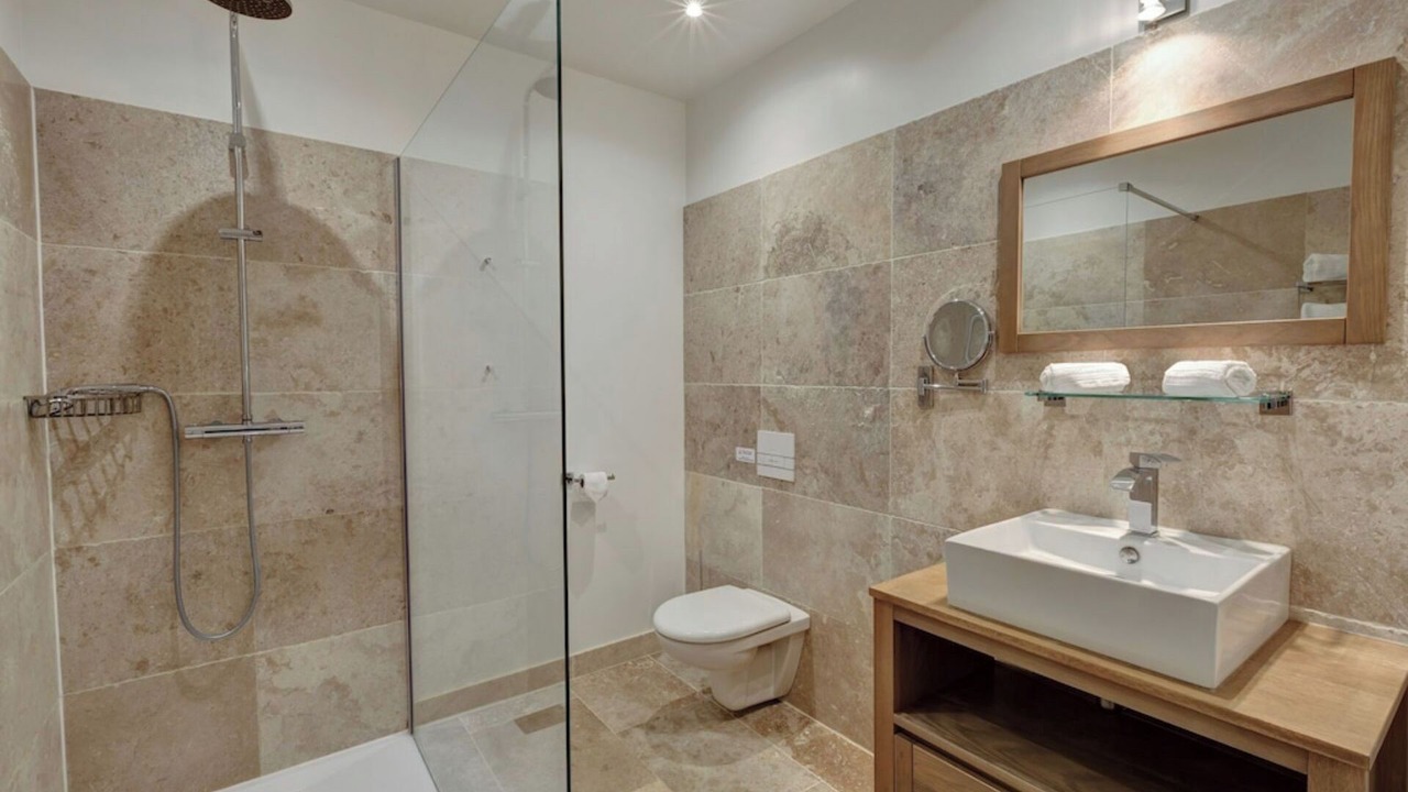 Photo of Bathroom in Cucuron