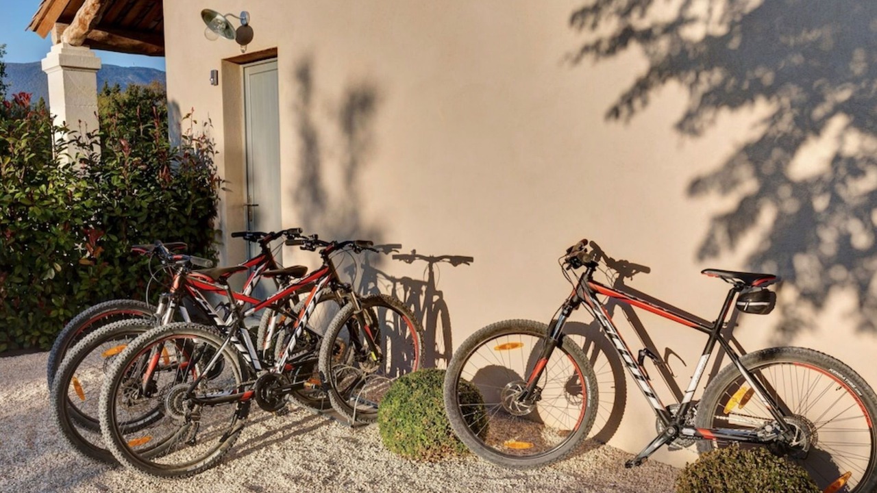 Photo of Outdoor in Cucuron