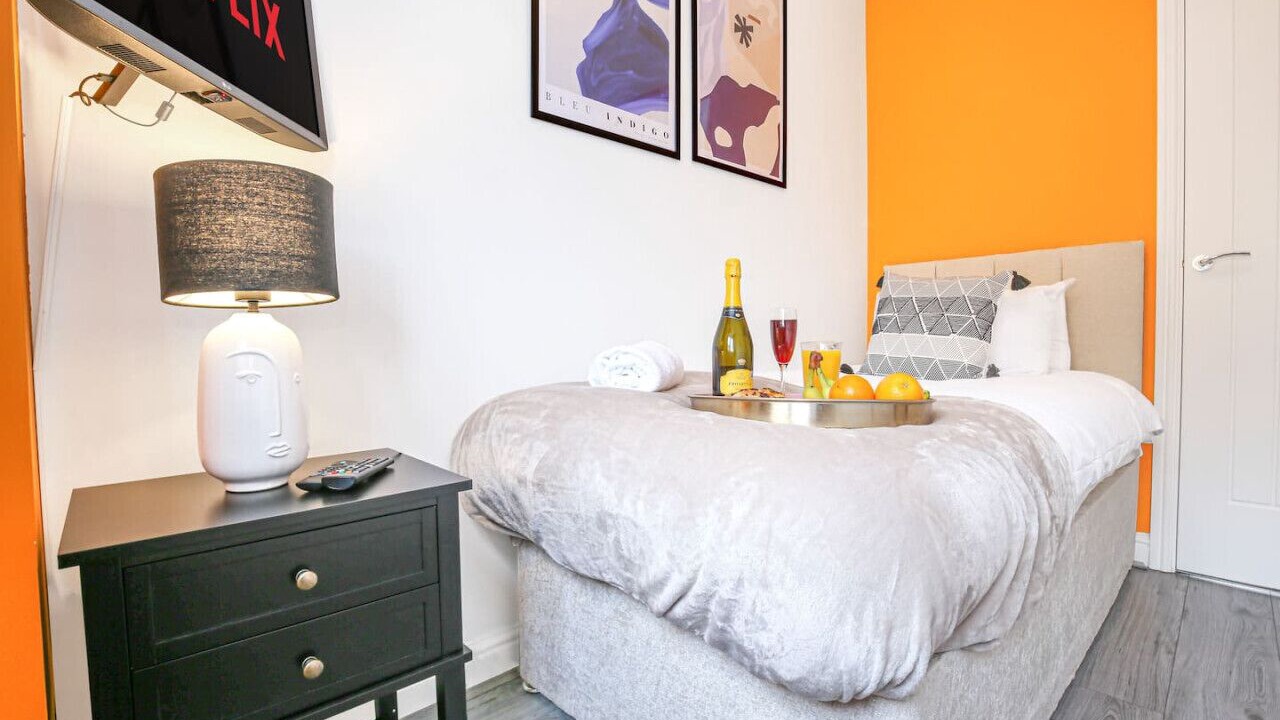 Photo of Others in Newport Pagnell