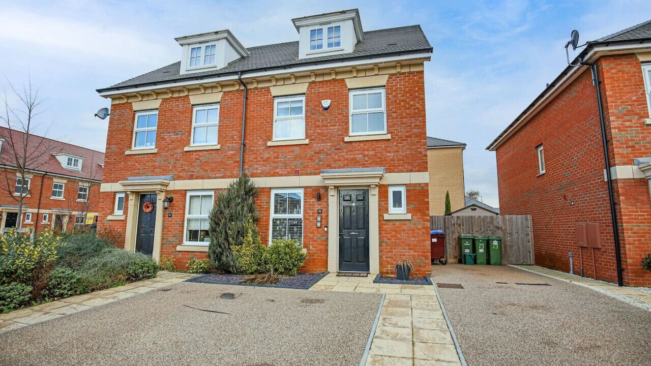 Photo of Others in Newport Pagnell