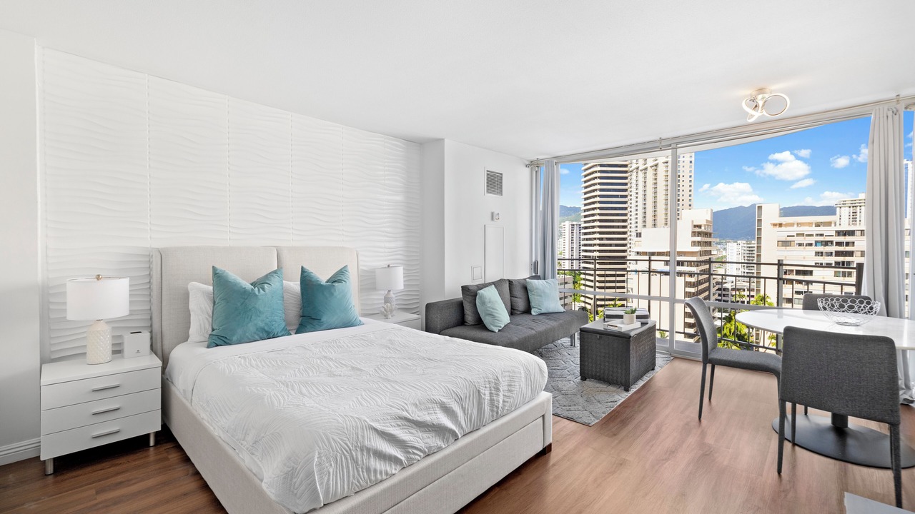 Photo of Bedroom in Waikiki
