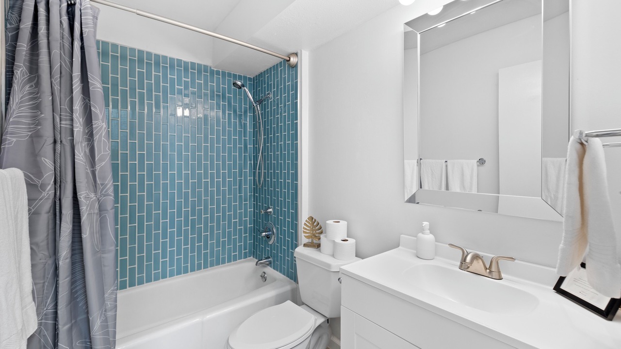 Photo of Bathroom in Waikiki
