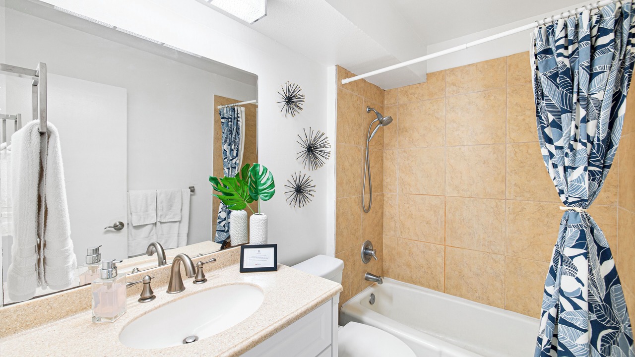 Photo of Bathroom in Waikiki