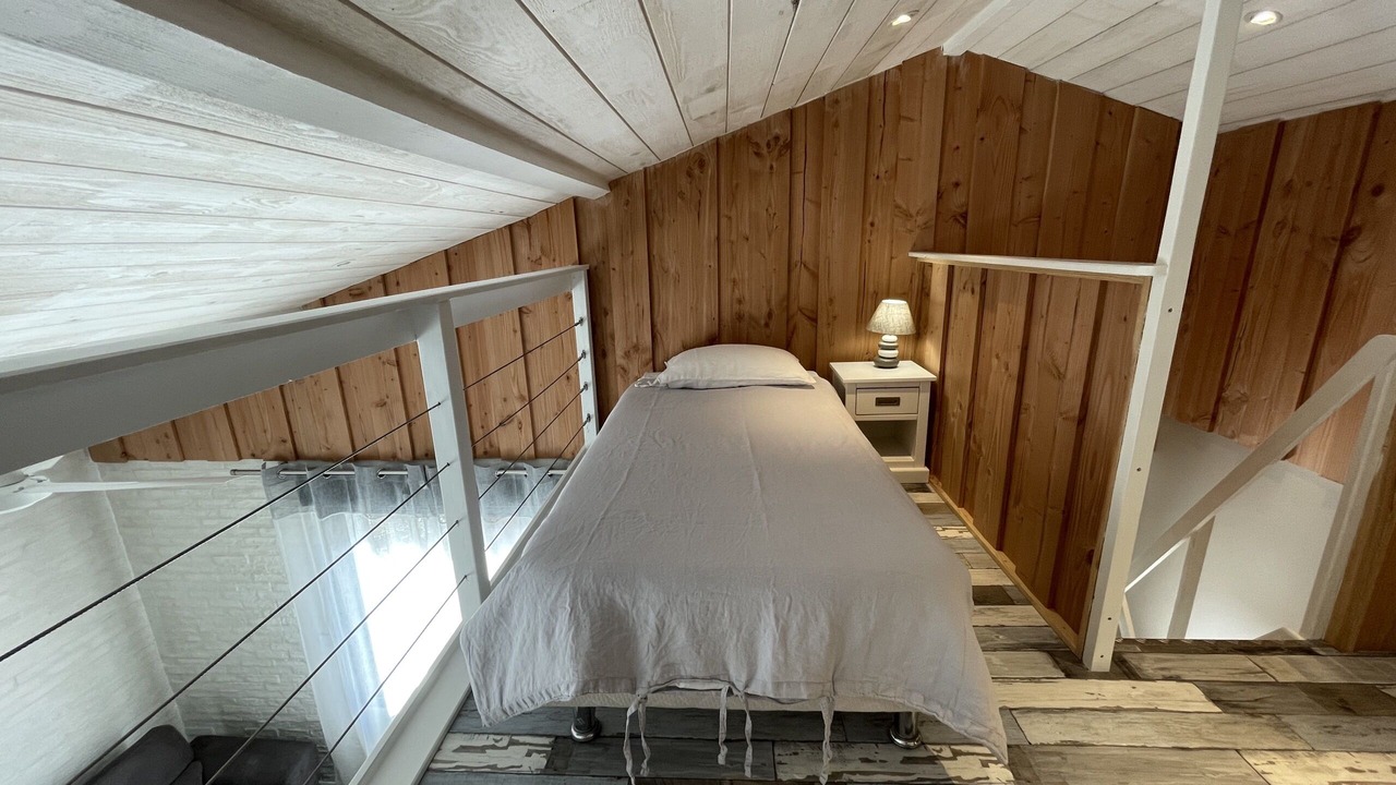 Photo of Bedroom in Gujan-Mestras