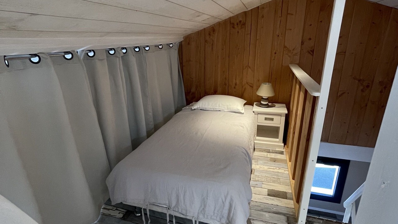 Photo of Bedroom in Gujan-Mestras