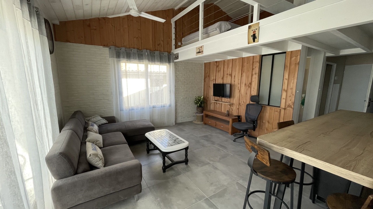 Photo of Livingroom in Gujan-Mestras