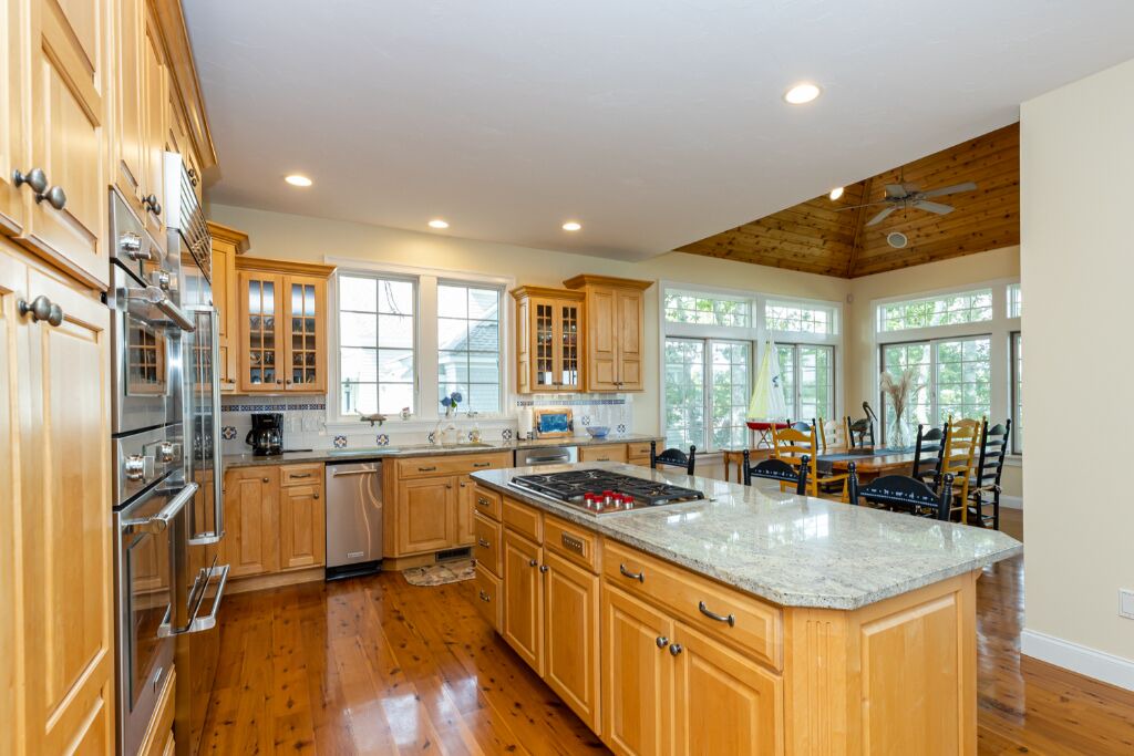 Photo of Kitchen in Little Neck Bay