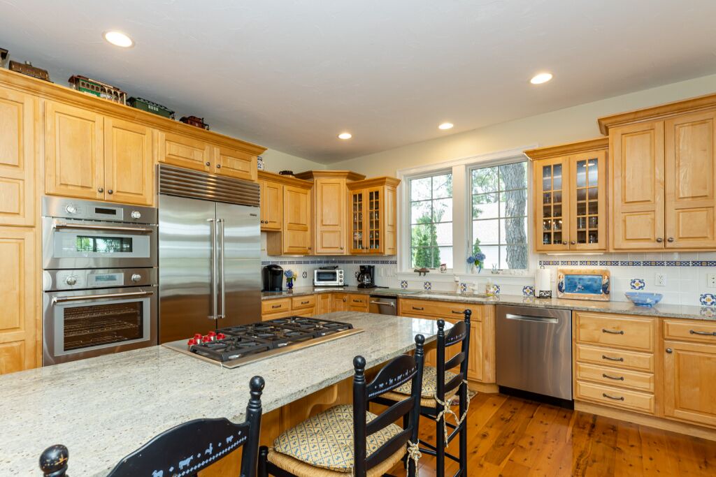 Photo of Kitchen in Little Neck Bay
