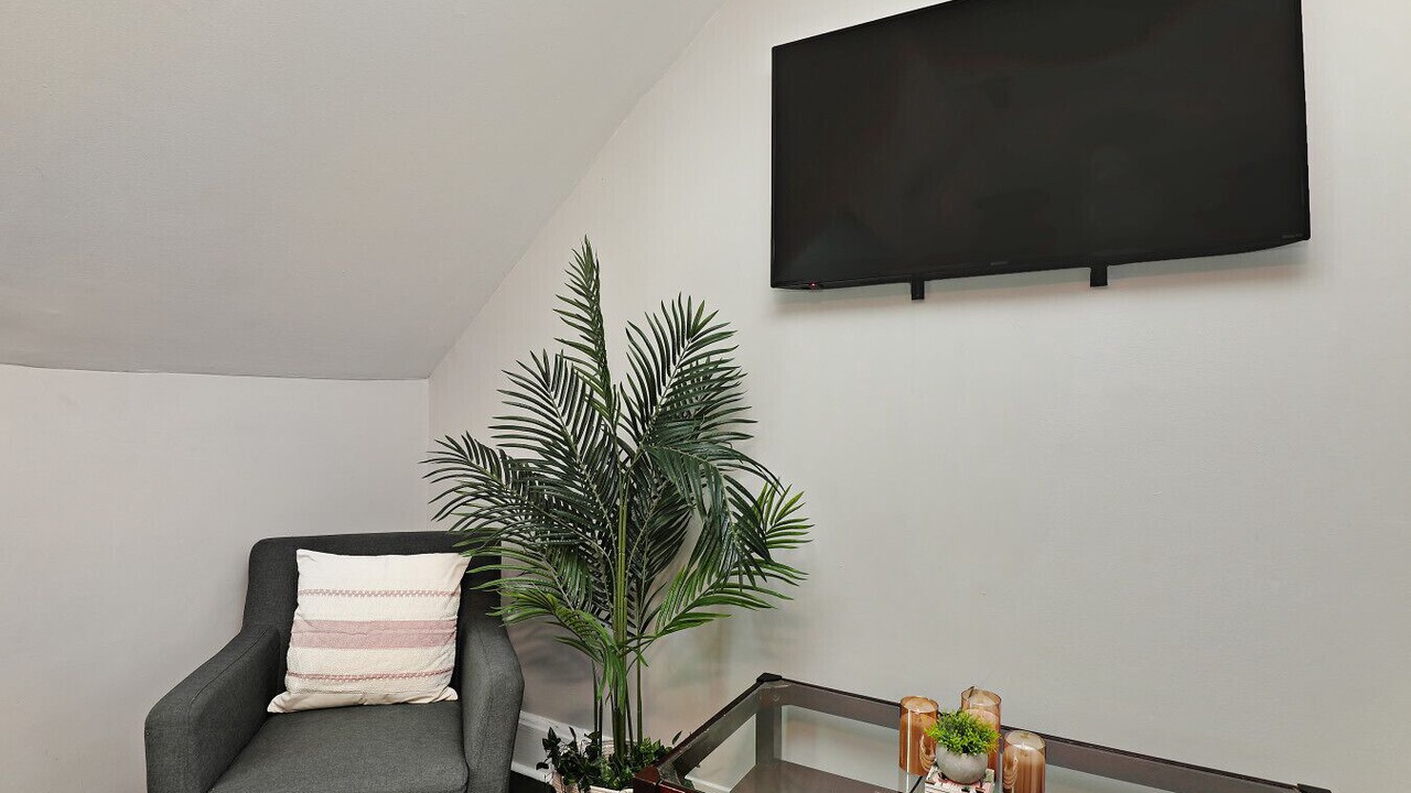 Photo of Livingroom in Lakeview