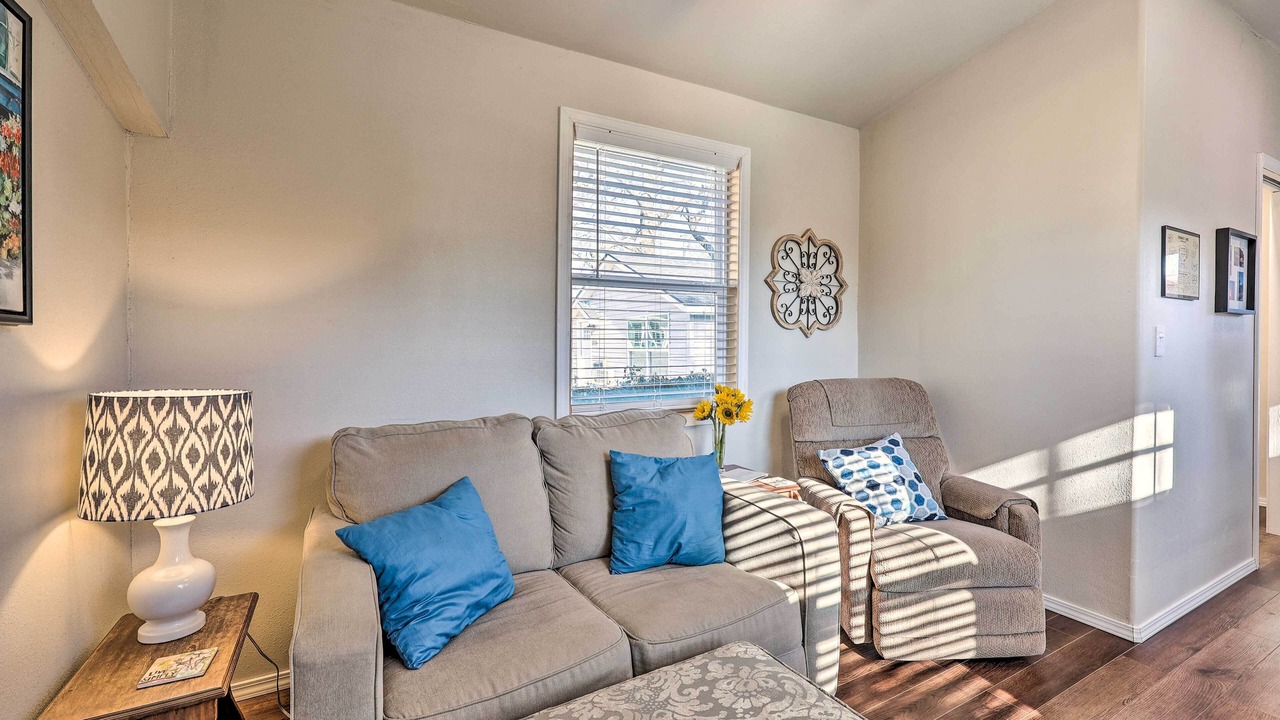 Photo of Livingroom in Rogers