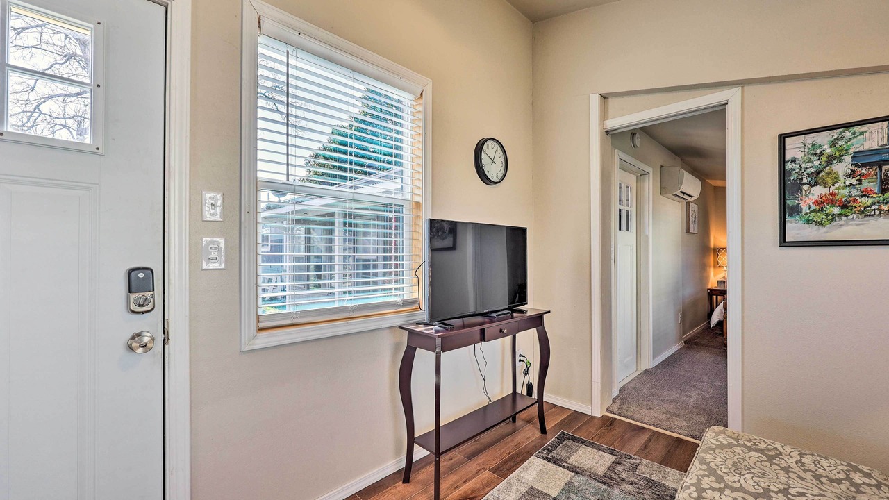 Photo of Livingroom in Rogers