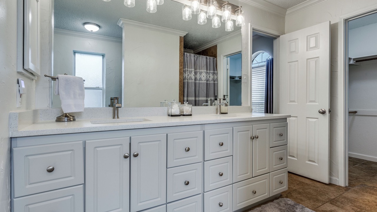 Photo of Bathroom in Allen