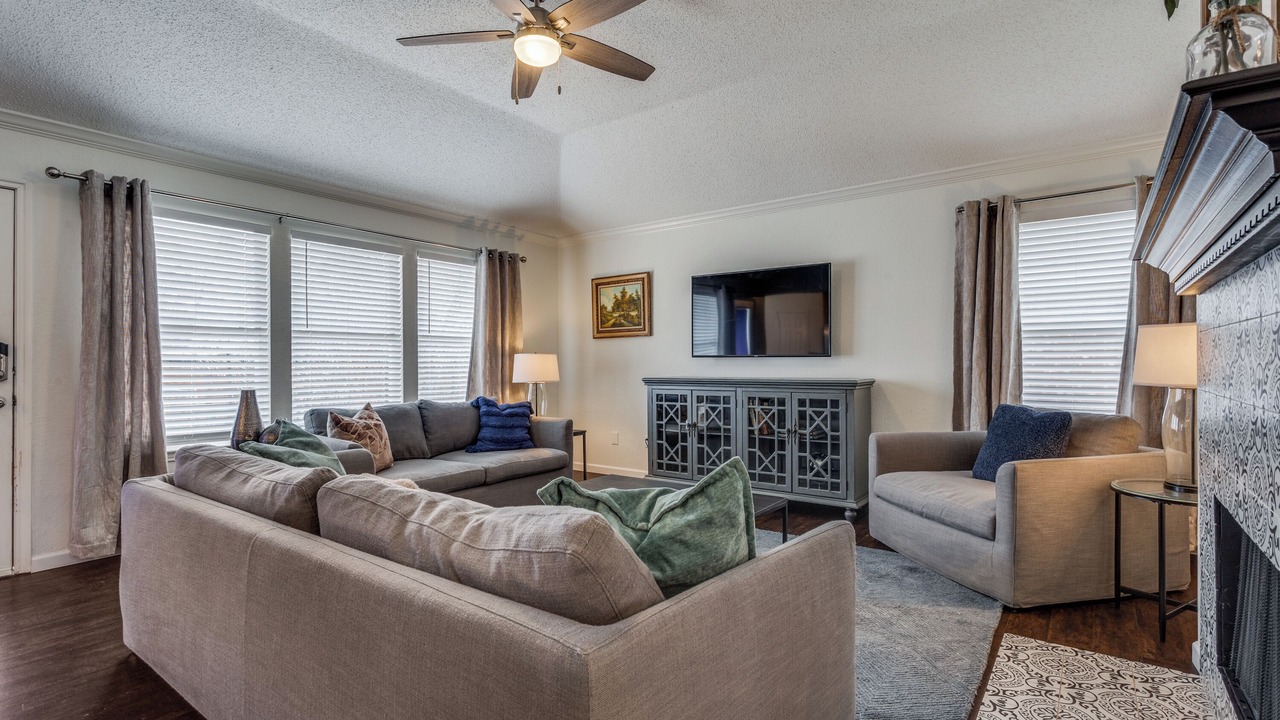 Photo of Livingroom in Allen