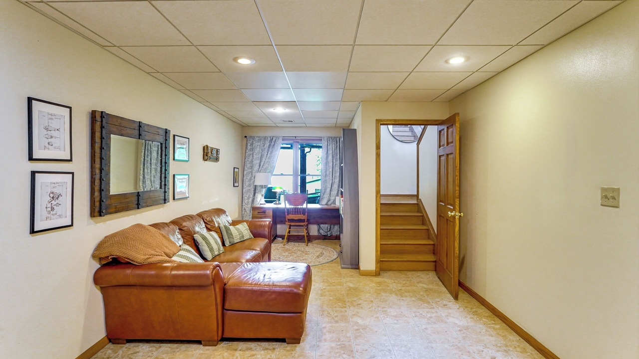 Photo of Livingroom in Grove