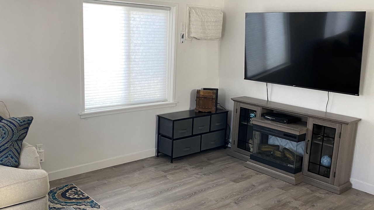 Photo of Livingroom in Lone Pine