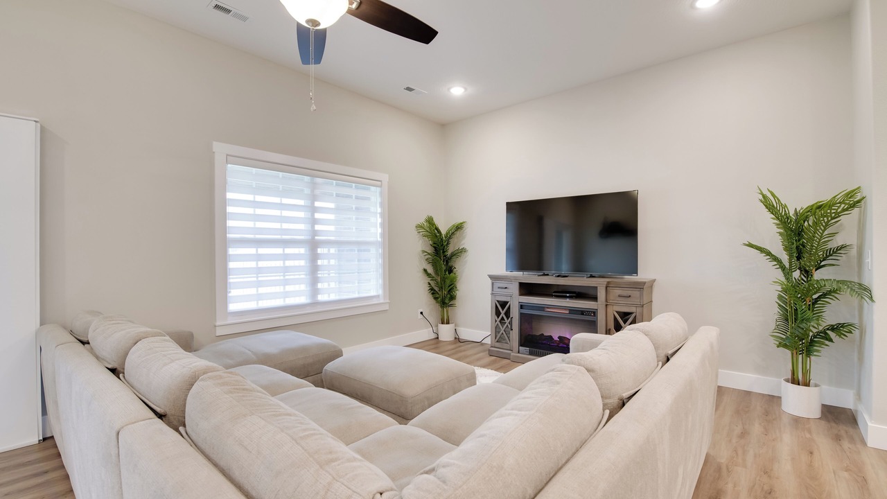 Photo of Livingroom in Ozark