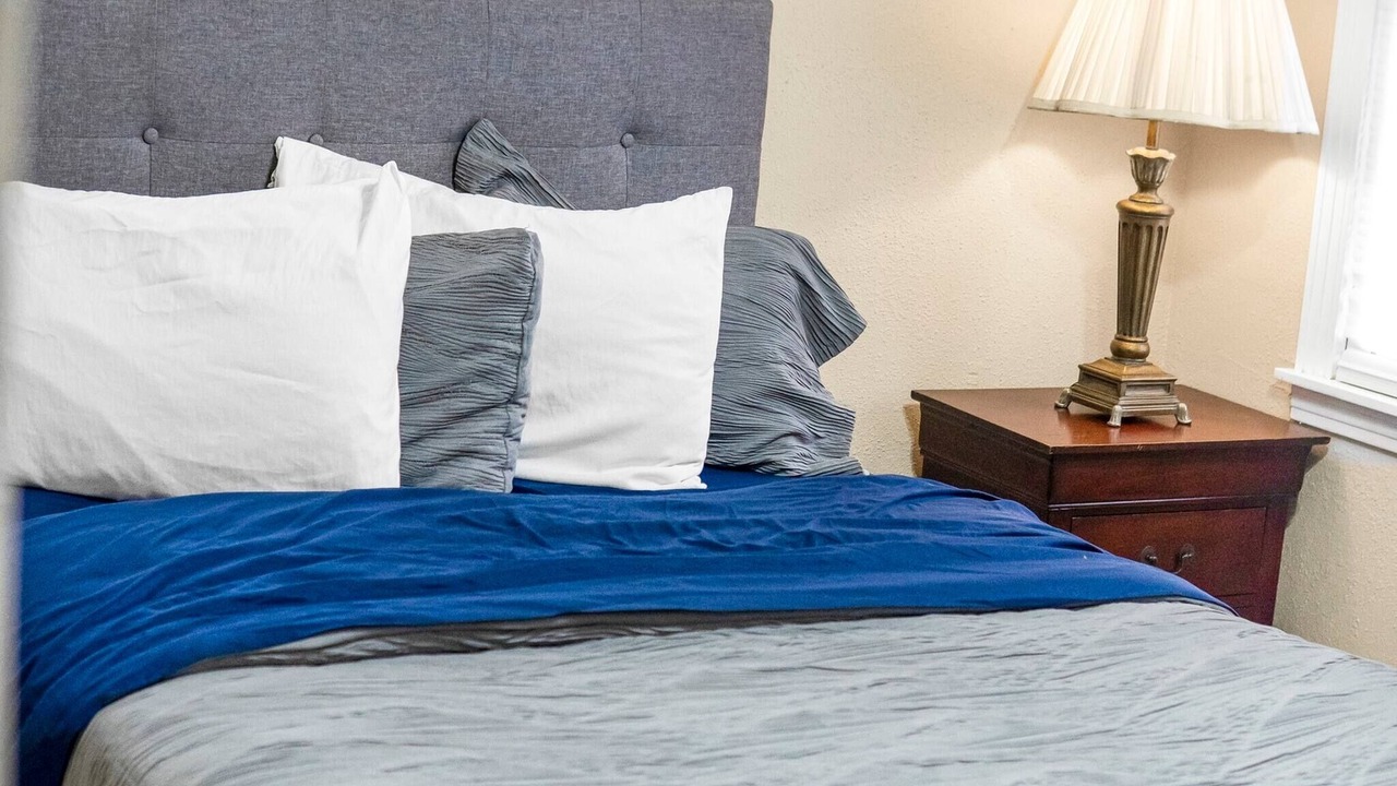 Photo of Bedroom in Groves
