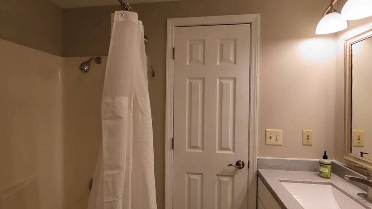 Photo of Bathroom in Oread