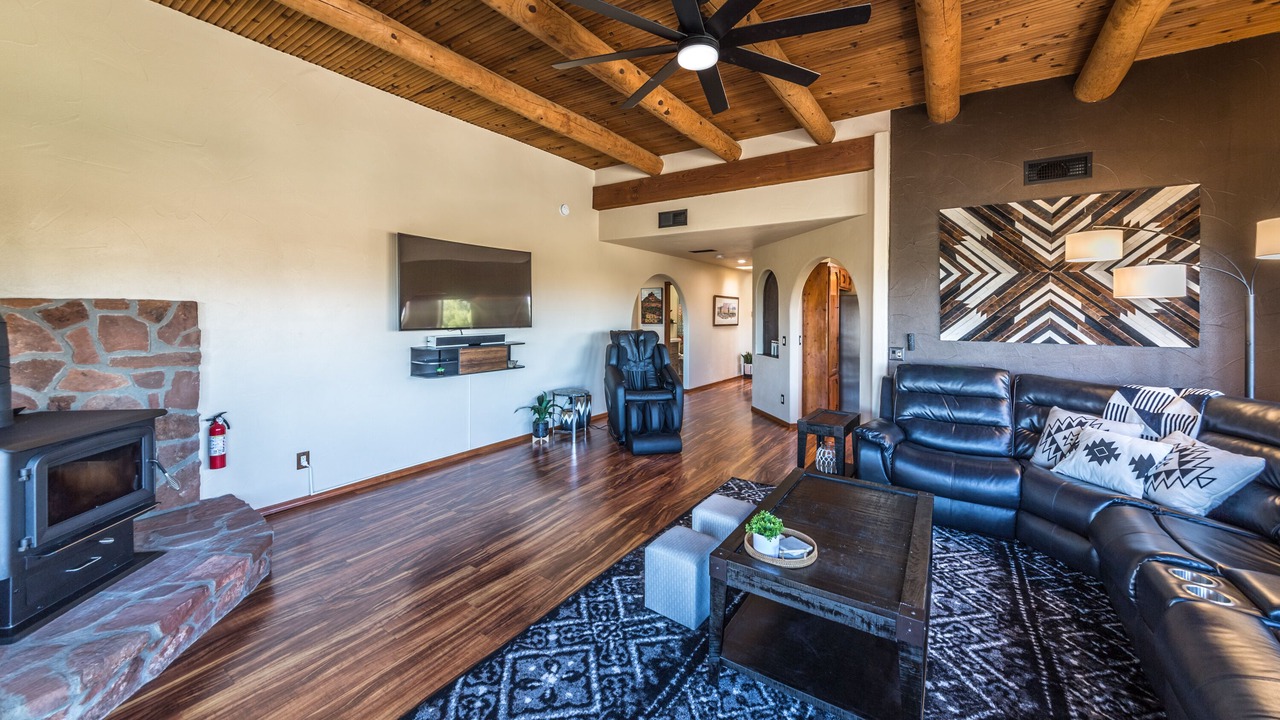 Photo of Livingroom in Cottonwood-Verde Village
