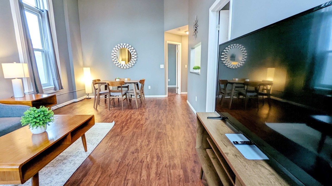 Photo of Livingroom in Bay City
