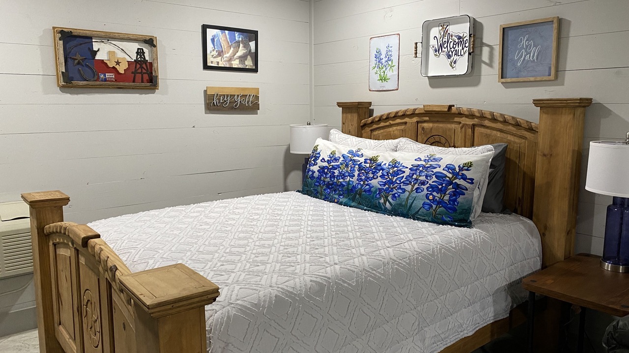 Photo of Bedroom in Caldwell