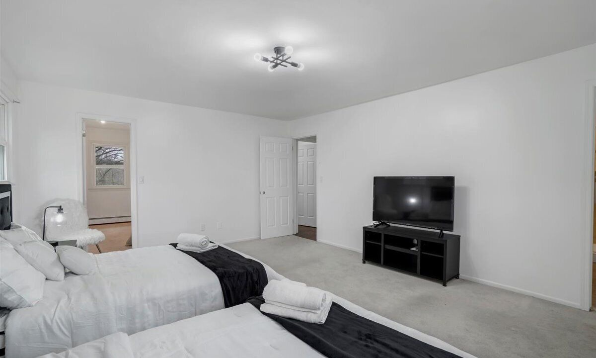 Photo of Bedroom in South Blooming Grove