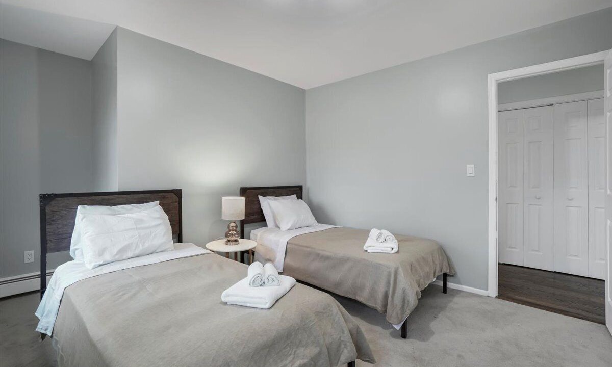 Photo of Bedroom in South Blooming Grove