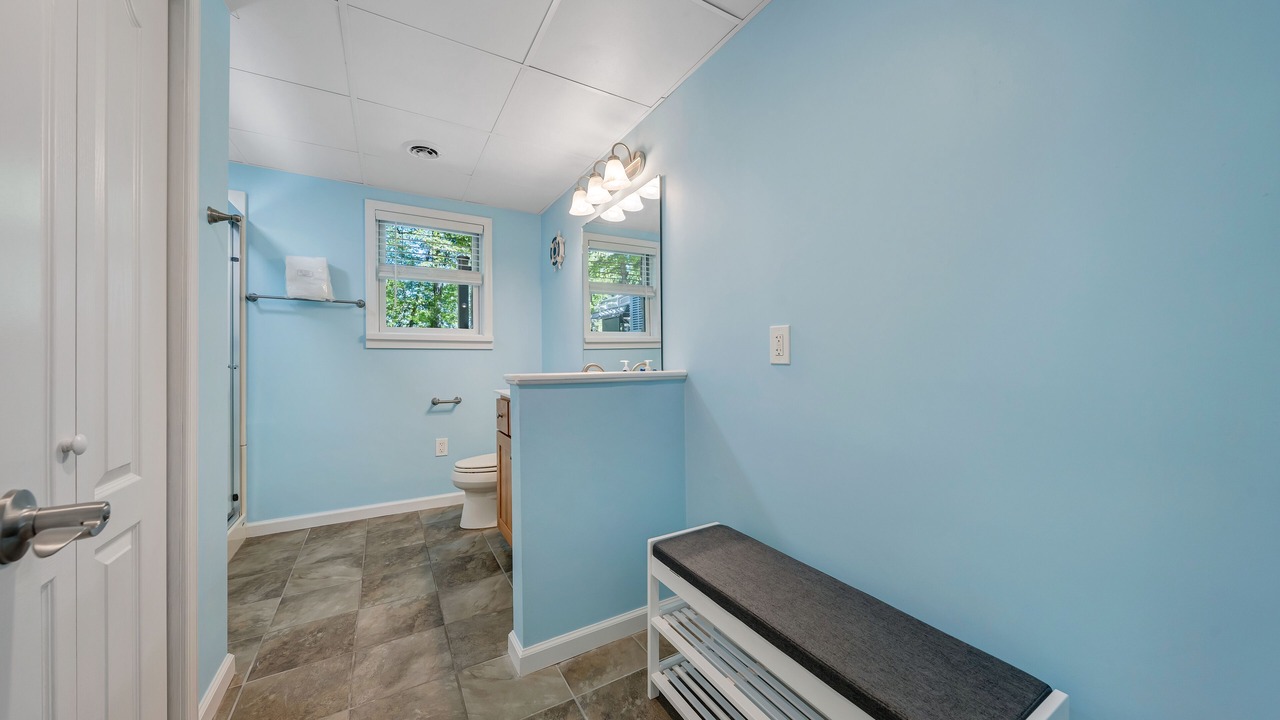 Photo of Bathroom in Huddleston