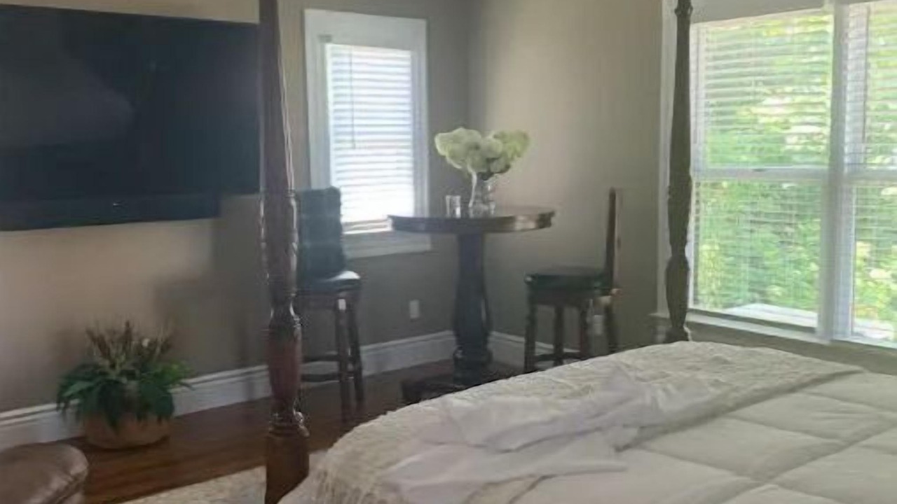 Photo of Bedroom in Bardstown