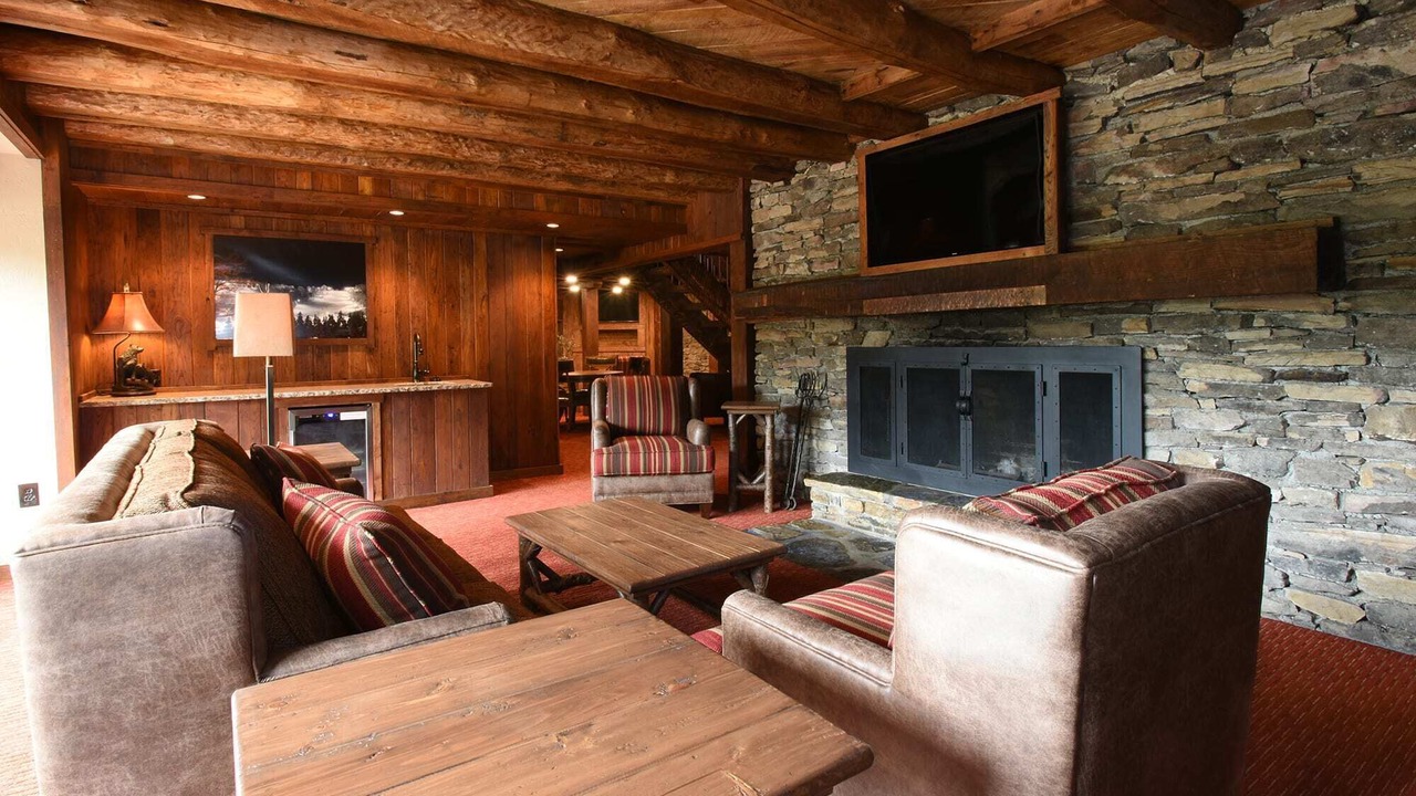 Photo of Livingroom in Seven Springs