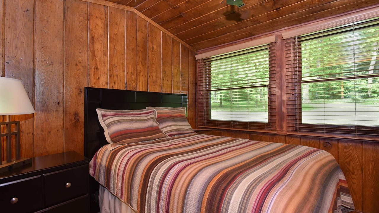 Photo of Bedroom in Seven Springs